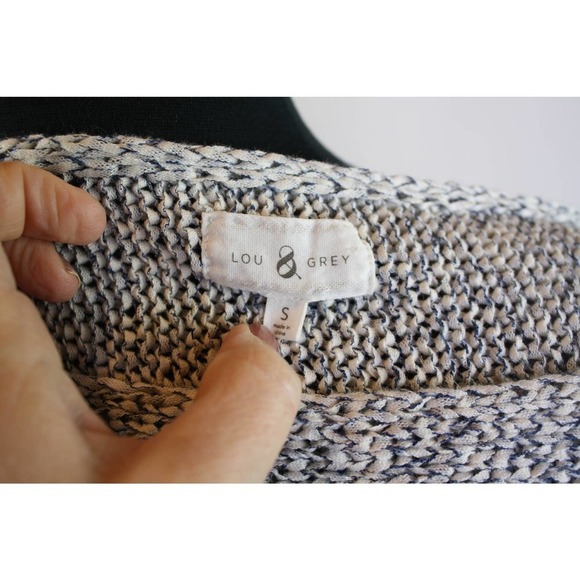 Lou & Grey Sweater Cold Shoulder Cut Out 3/4 Length Sleeves Gray White S… - Picture 4 of 4